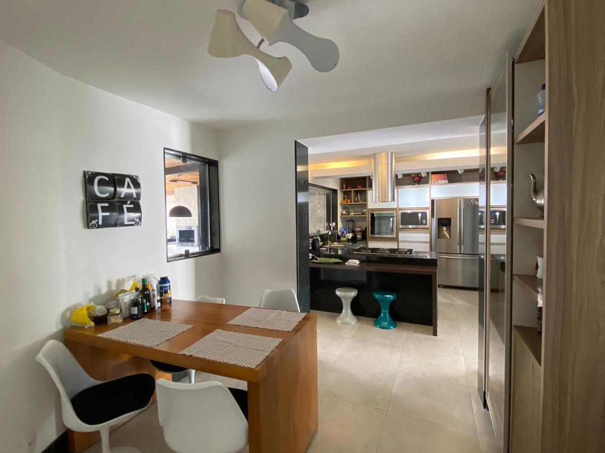Casa, Santa Amélia, 3 Quartos, 4 Vagas, 2 Suítes