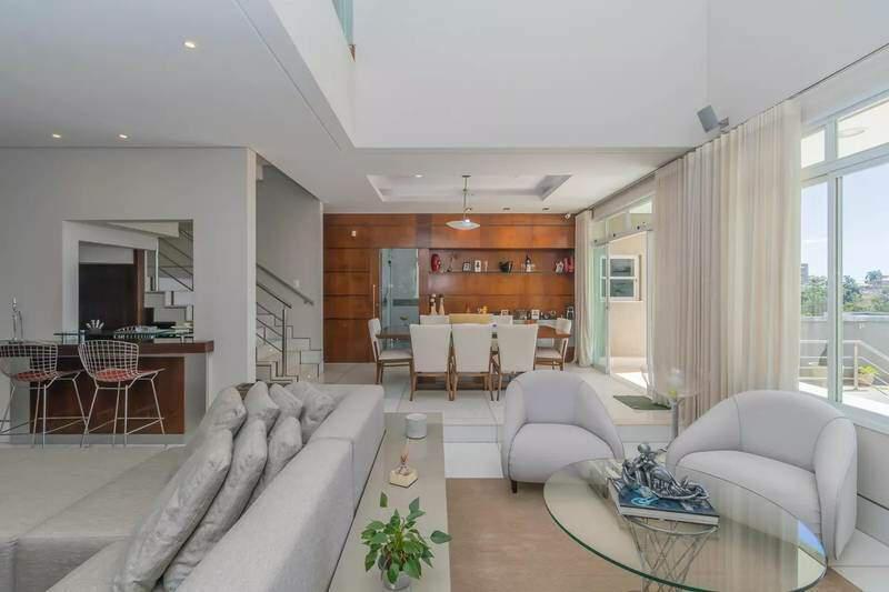 Casa, Santa Lúcia, 4 Quartos, 2 Vagas, 2 Suítes