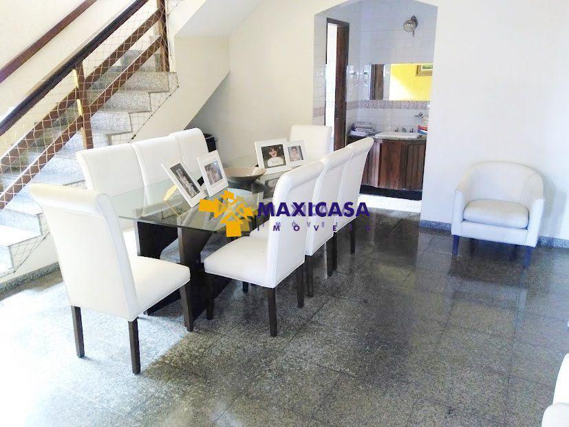 Casa, Cachoeirinha, 5 Quartos, 5 Vagas, 1 Suíte