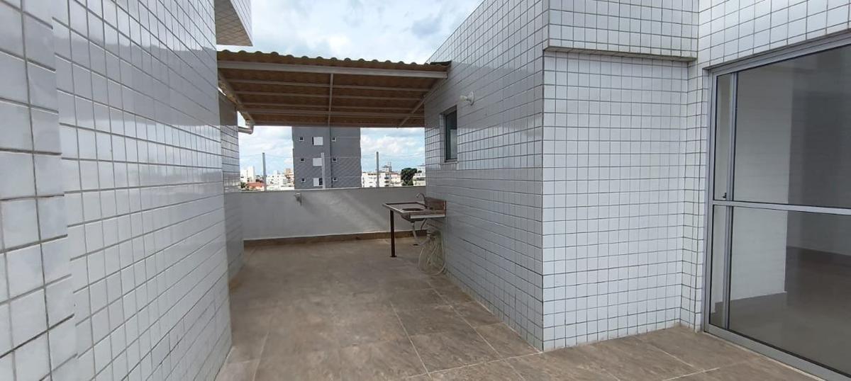 Cobertura, Santa Rosa, 4 Quartos, 2 Vagas, 2 Suítes