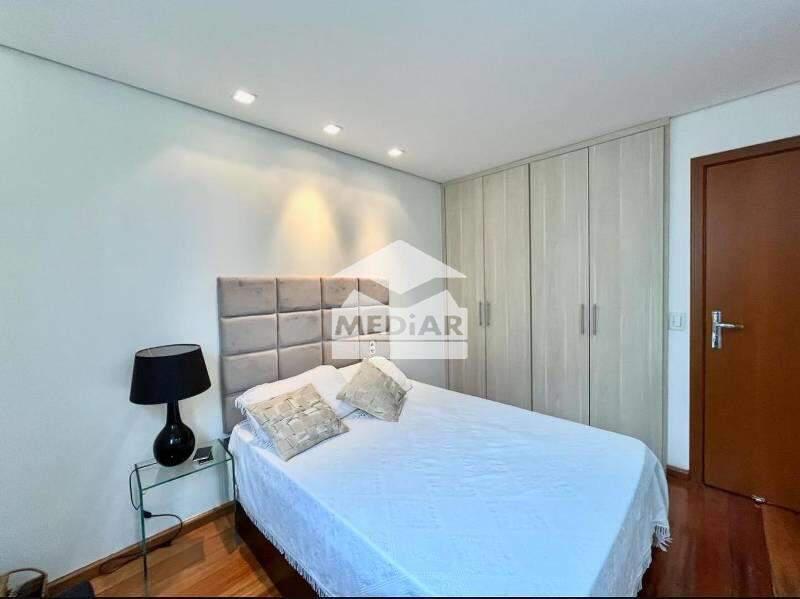 Apartamento, Castelo, 4 Quartos, 3 Vagas, 2 Suítes