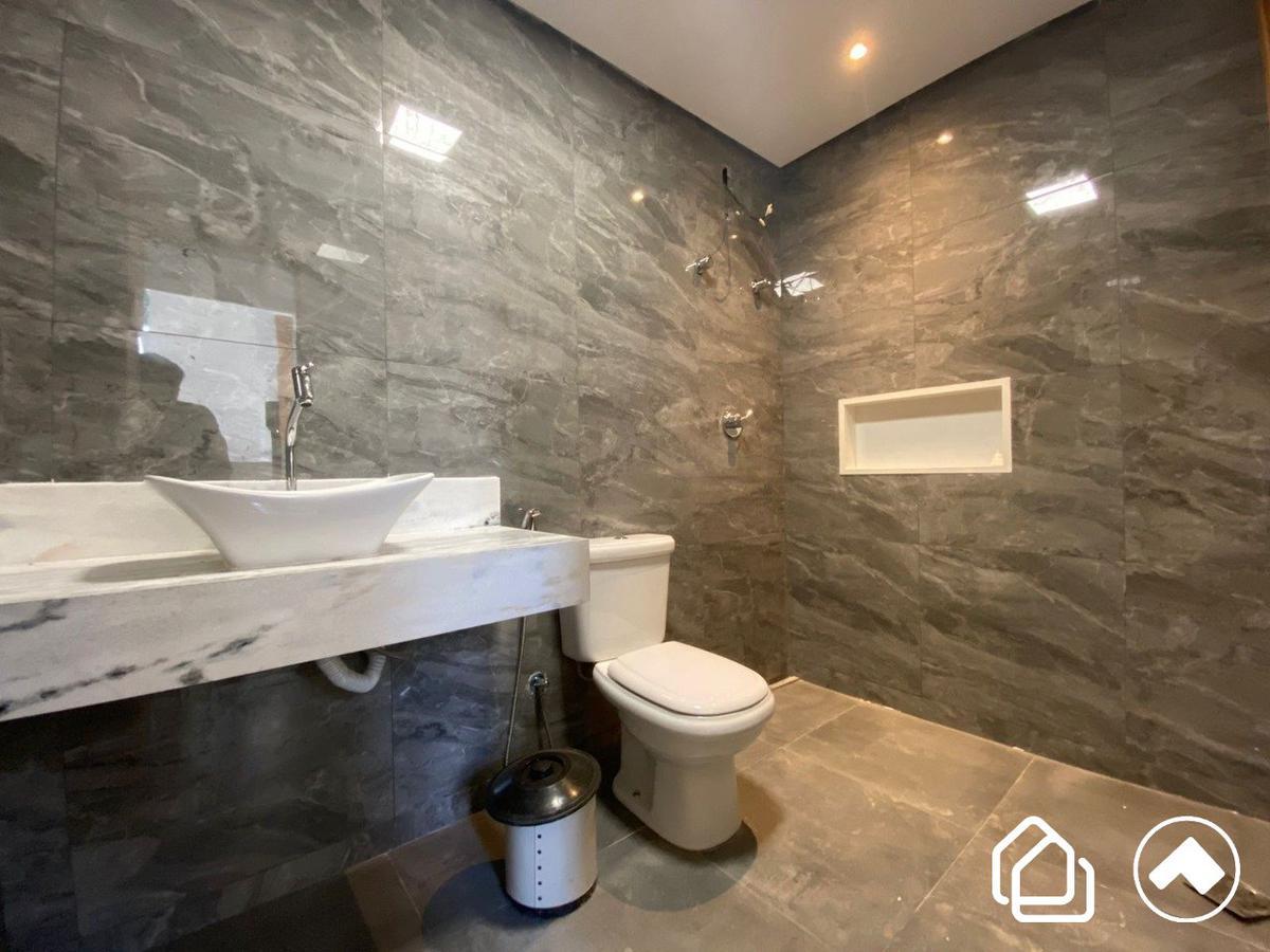 Casa, Estoril, 3 Quartos, 4 Vagas, 1 Suíte