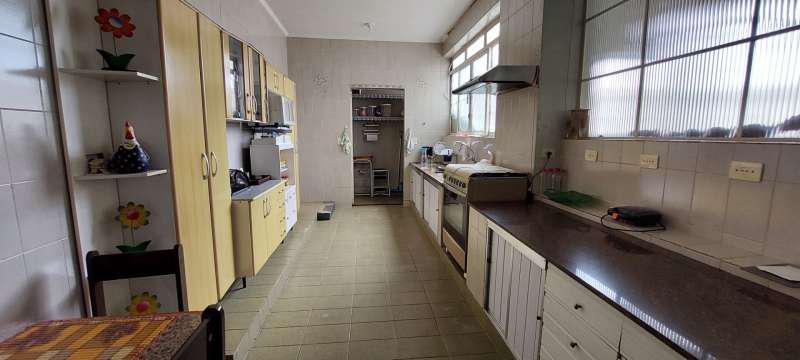 Casa, Campos Elíseos, 5 Quartos, 0 Vaga