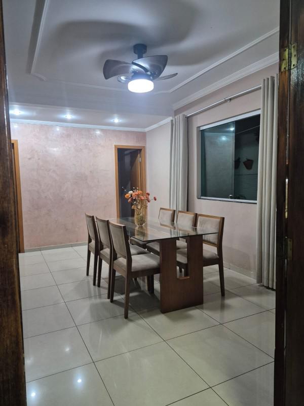 Casa, Cabral, 3 Quartos, 2 Vagas, 1 Suíte