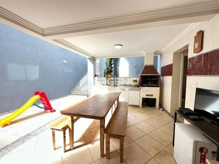 Casa, Paquetá, 4 Quartos, 0 Vaga, 1 Suíte