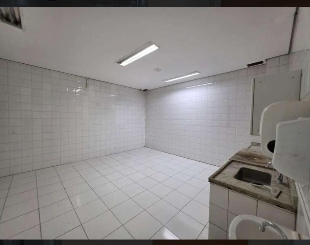 Prédio, Barro Preto, 1 Quarto, 0 Vaga, 1 Suíte