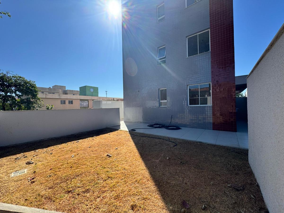 Casa, Santa Mônica, 2 Quartos, 1 Vaga