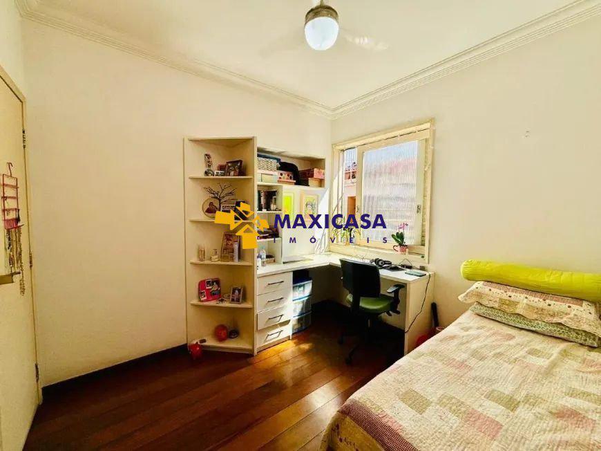 Casa, São José, 3 Quartos, 5 Vagas, 1 Suíte