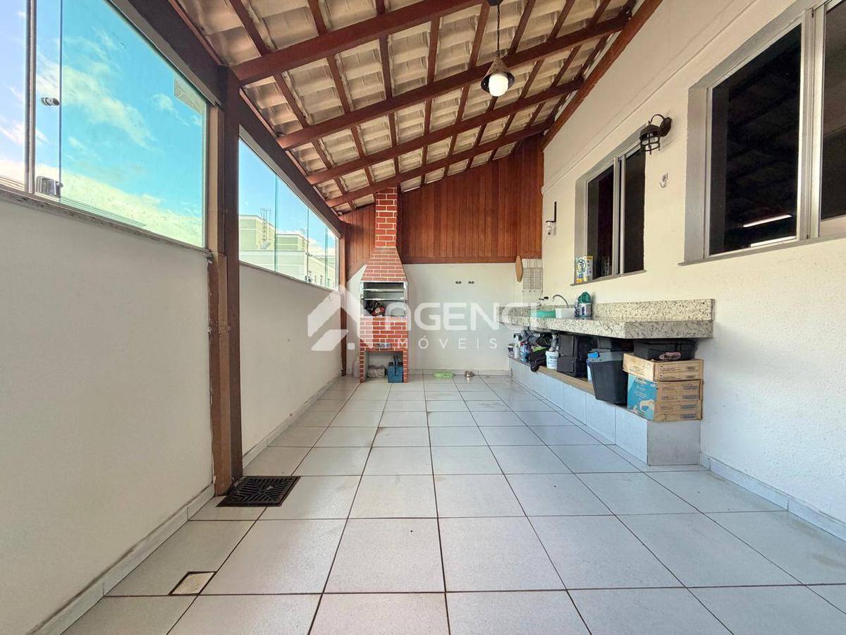 Cobertura, Camargos, 3 Quartos, 0 Vaga, 0 Suíte