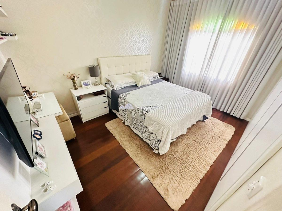 Casa, Planalto, 4 Quartos, 3 Vagas, 1 Suíte