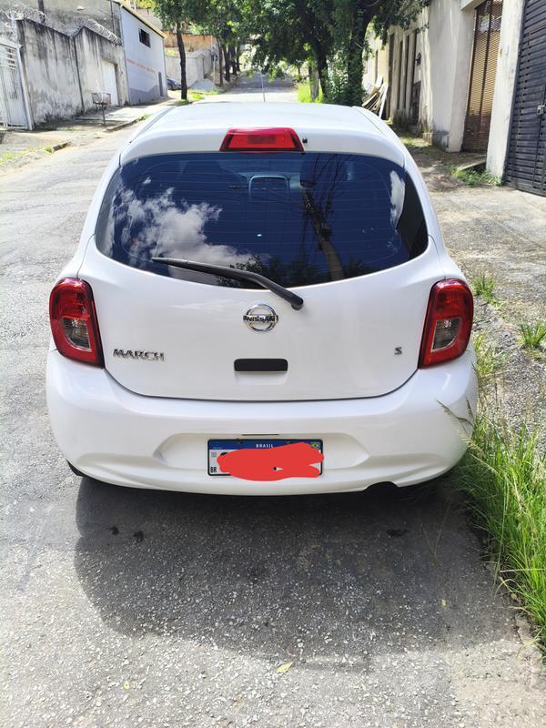 Nissan March S 1.0 12v Flex 5p