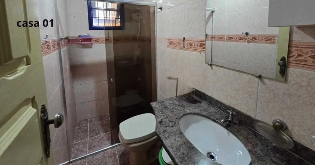 Casa, Centro, 13 Quartos, 0 Vaga, 1 Suíte