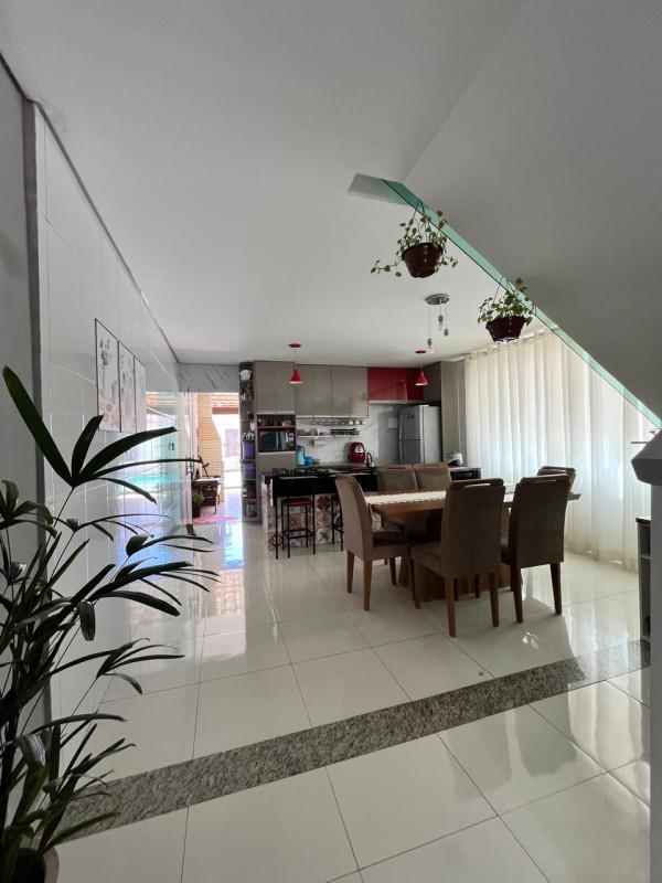 Casa, Masterville, 3 Quartos, 2 Vagas, 1 Suíte