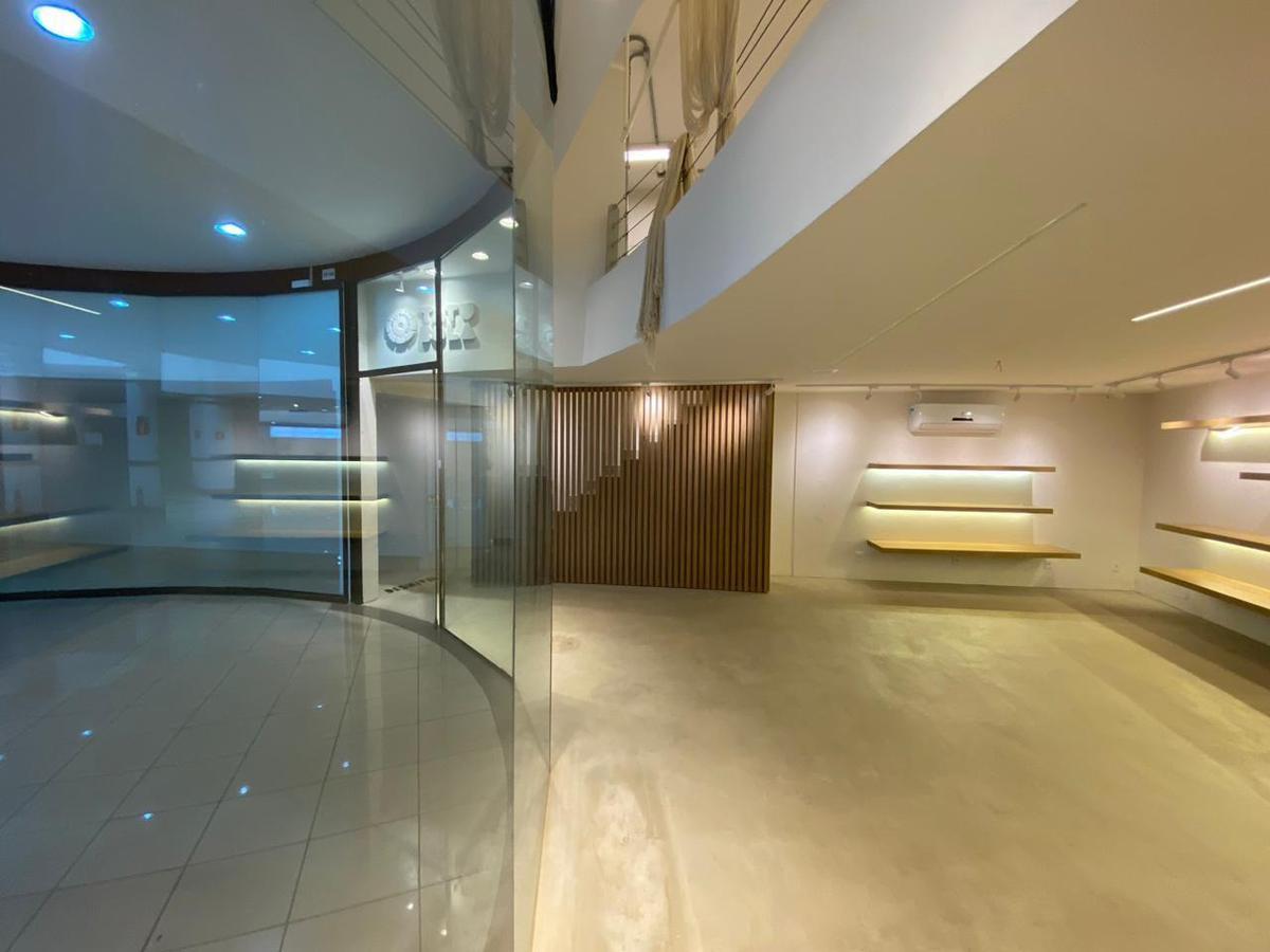 Andar, Belvedere, 0 Quarto, 0 Vaga