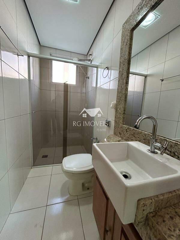 Apartamento, Barreiro, 4 Quartos, 2 Vagas, 1 Suíte