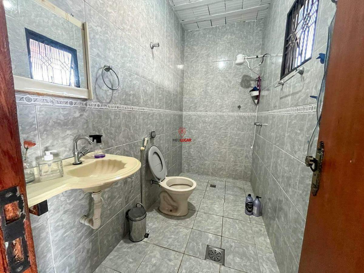 Casa, Barreiro, 3 Quartos, 4 Vagas, 1 Suíte