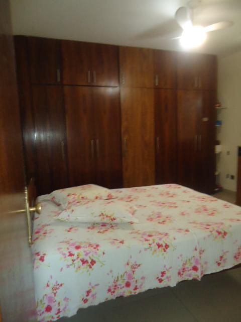 Casa, Céu Azul, 3 Quartos, 8 Vagas, 1 Suíte