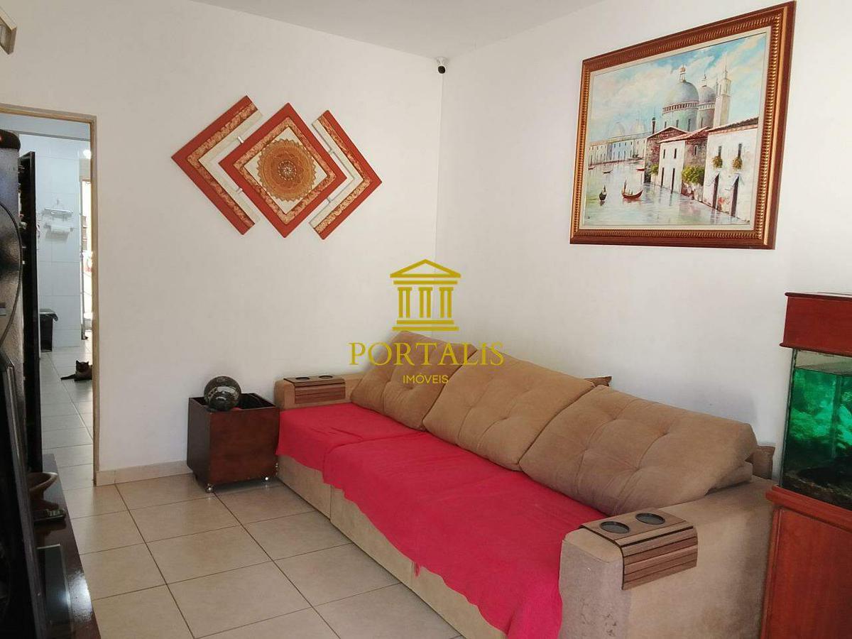 Casa, Esplanada, 4 Quartos, 1 Vaga, 1 Suíte