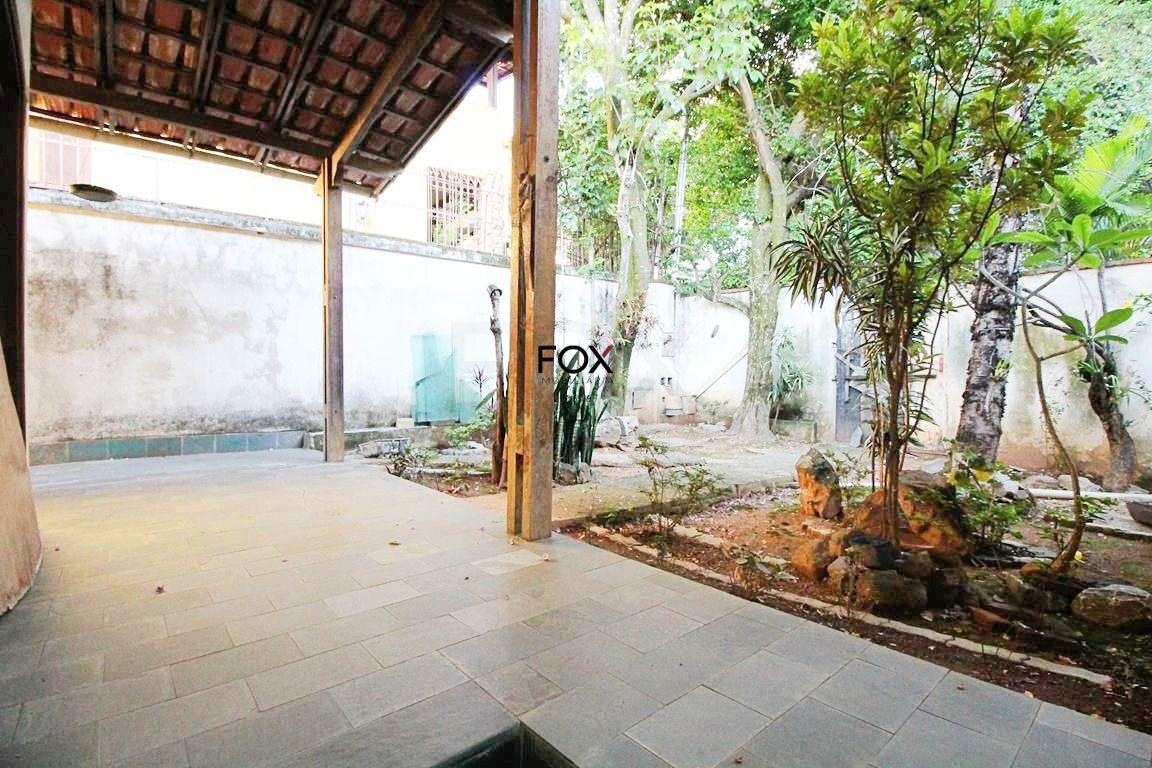 Casa, Luxemburgo, 4 Quartos, 4 Vagas, 1 Suíte