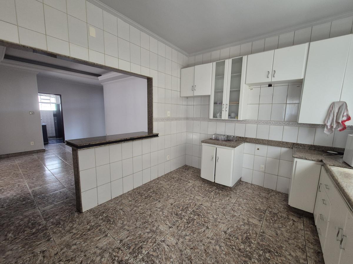 Casa, Nova Gameleira, 4 Quartos, 4 Vagas, 2 Suítes