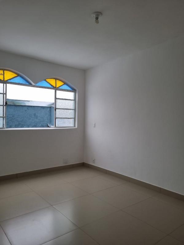 Casa Comercial, Santa Cruz, 2 Quartos, 0 Vaga, 1 Suíte