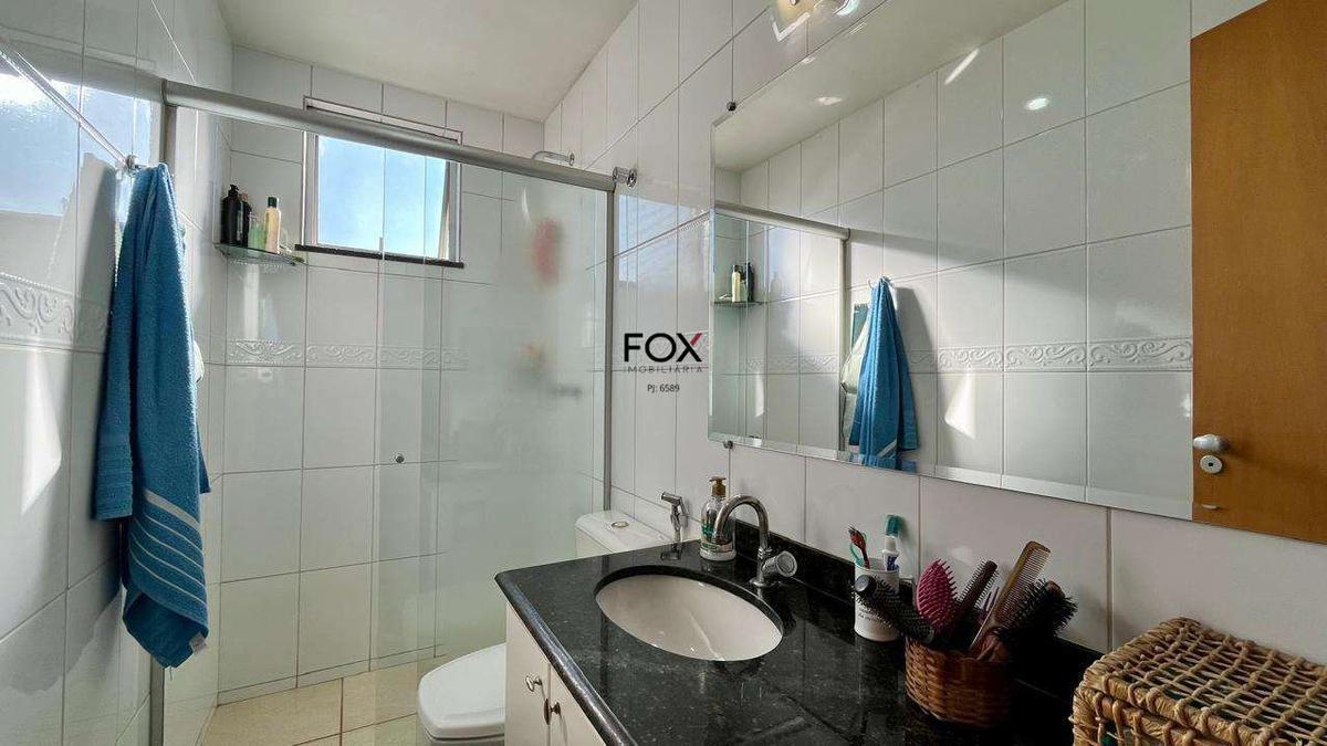 Apartamento, Sagrada Família, 3 Quartos, 2 Vagas, 1 Suíte