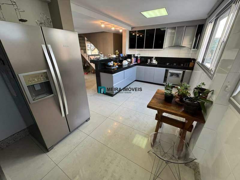 Cobertura, Santa Teresa, 5 Quartos, 4 Vagas, 2 Suítes