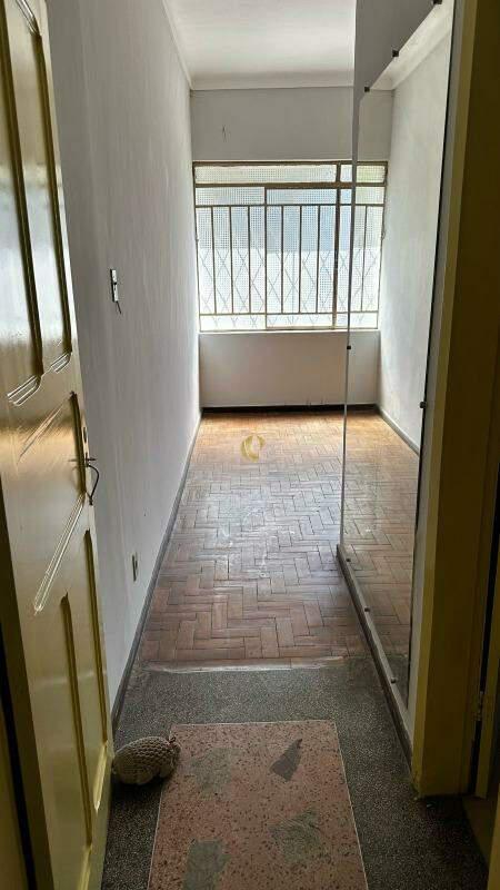 Casa, Centro, 4 Quartos, 2 Vagas, 1 Suíte