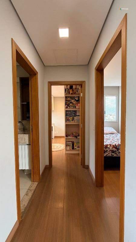 Casa, Monte Carlo, 3 Quartos, 2 Vagas, 1 Suíte
