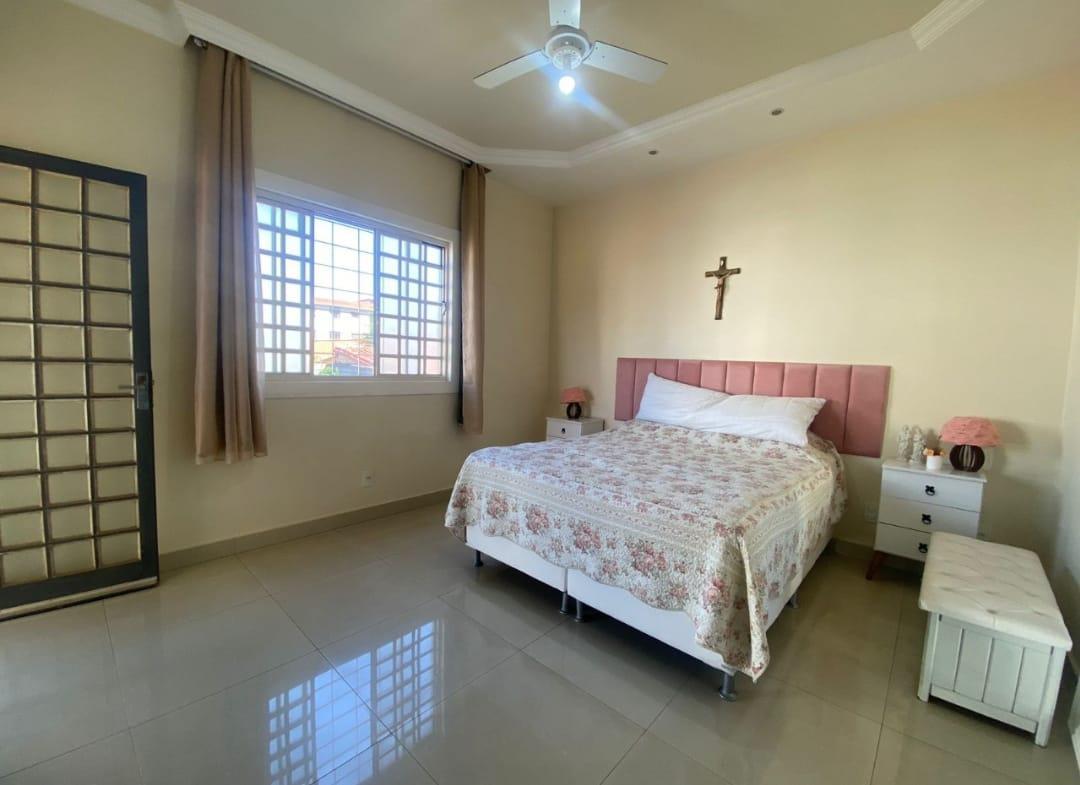 Casa, Serrano, 4 Quartos, 4 Vagas, 2 Suítes