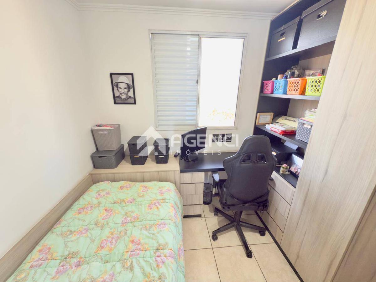 Casa, Cabral, 3 Quartos, 0 Vaga, 1 Suíte