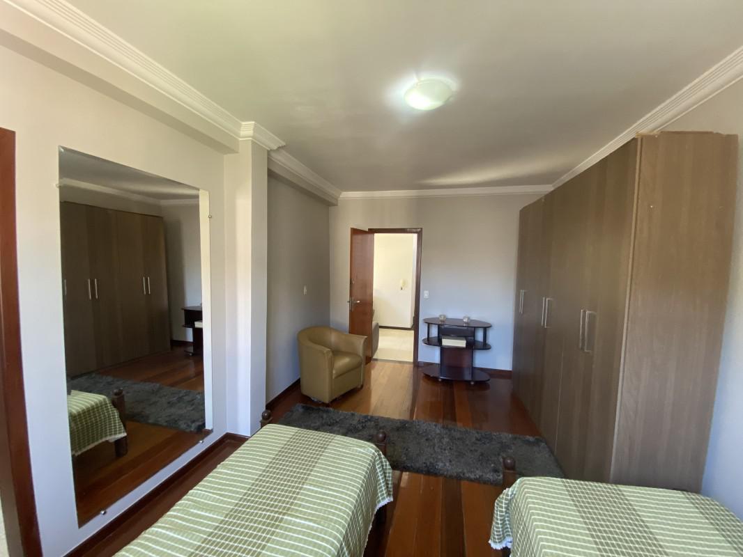 Casa, Santa Teresa, 2 Quartos, 0 Vaga, 2 Suítes