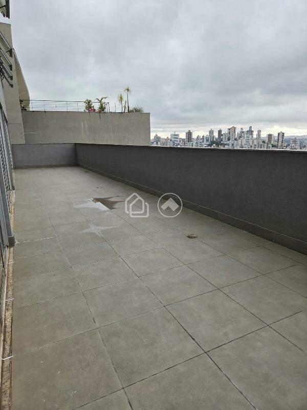 Andar, Estoril, 7 Vagas