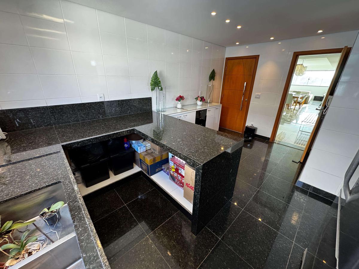 Cobertura, Fernão Dias, 4 Quartos, 4 Vagas, 3 Suítes