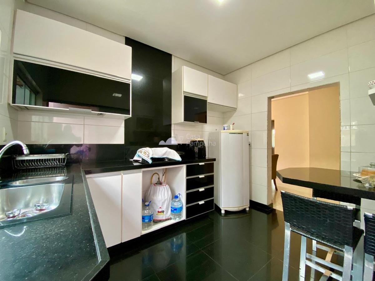 Casa, Rio Branco, 4 Quartos, 3 Vagas, 1 Suíte