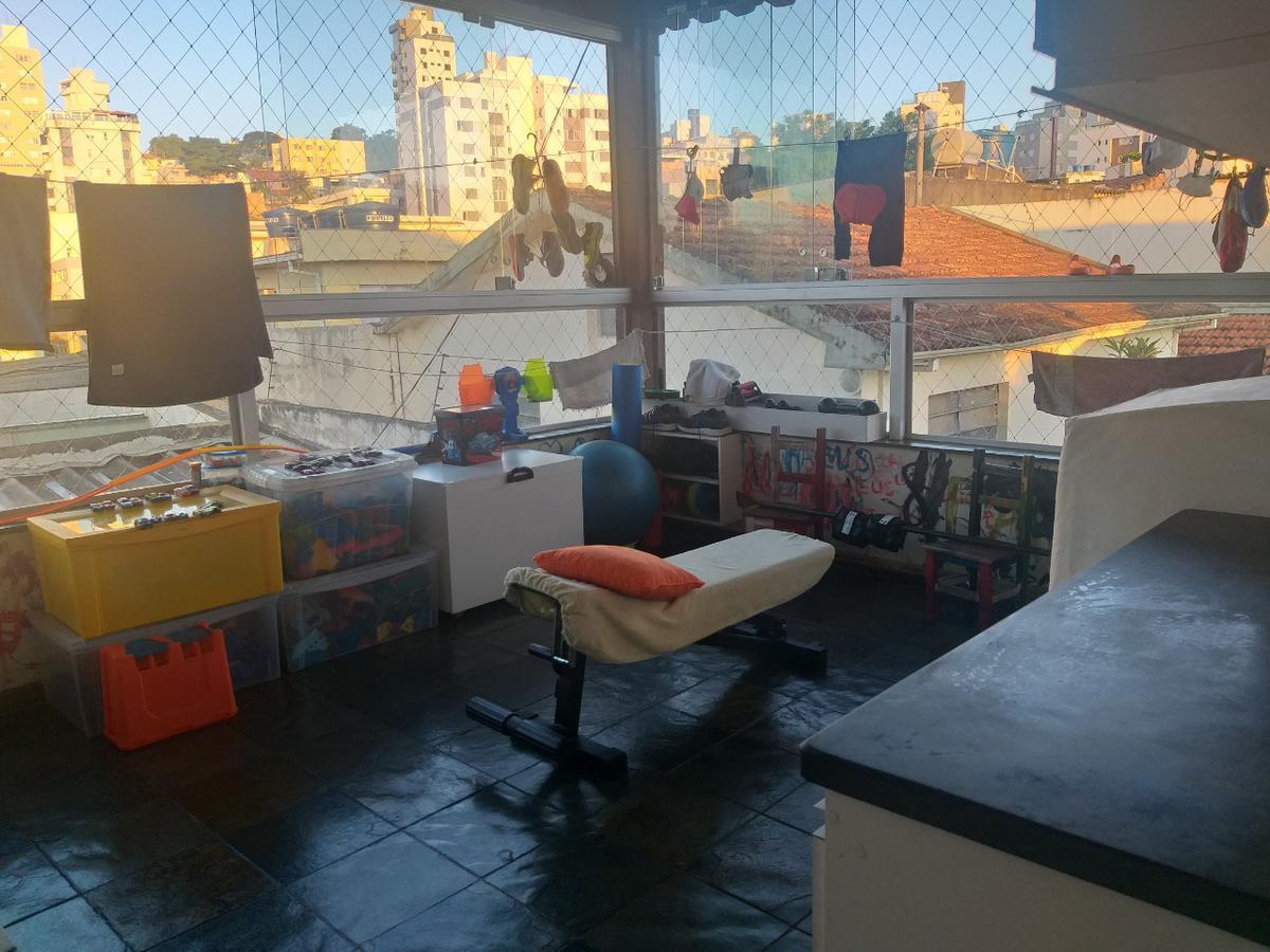 Casa, Nova Floresta, 6 Quartos, 3 Vagas, 2 Suítes