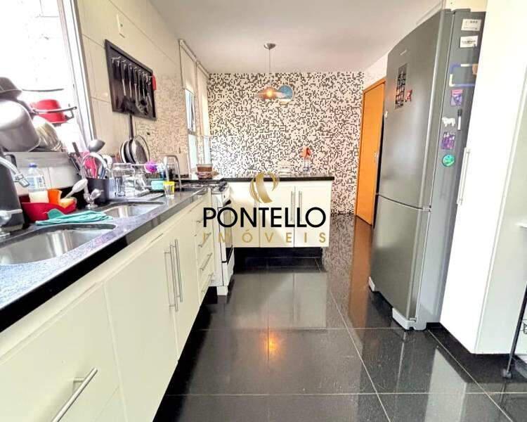 Cobertura, Funcionários, 4 Quartos, 4 Vagas, 2 Suítes