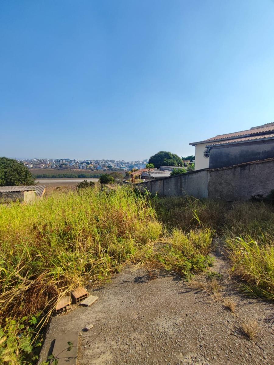 Lote, São Bernardo, 0 Quarto, 0 Vaga