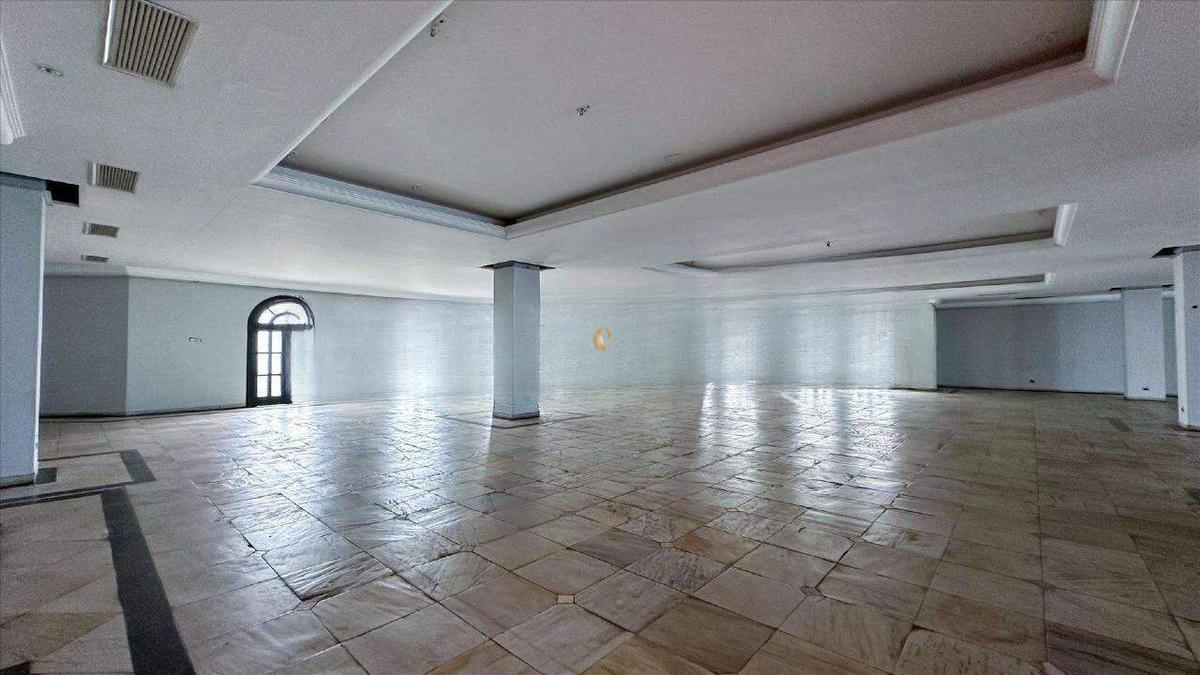 Prédio, Estoril, 0 Quarto, 32 Vagas