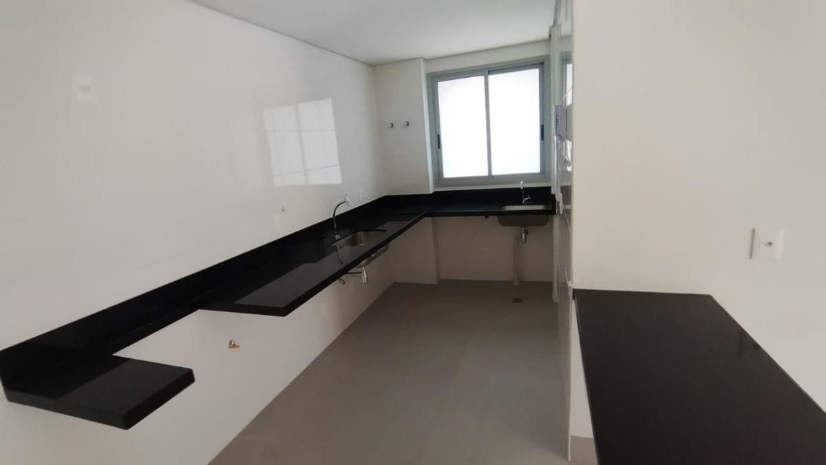 Apartamento, Sagrada Família, 3 Quartos, 2 Vagas, 1 Suíte