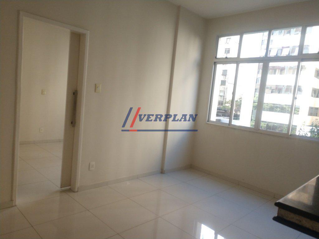 Sala, Barro Preto, 1 Quarto