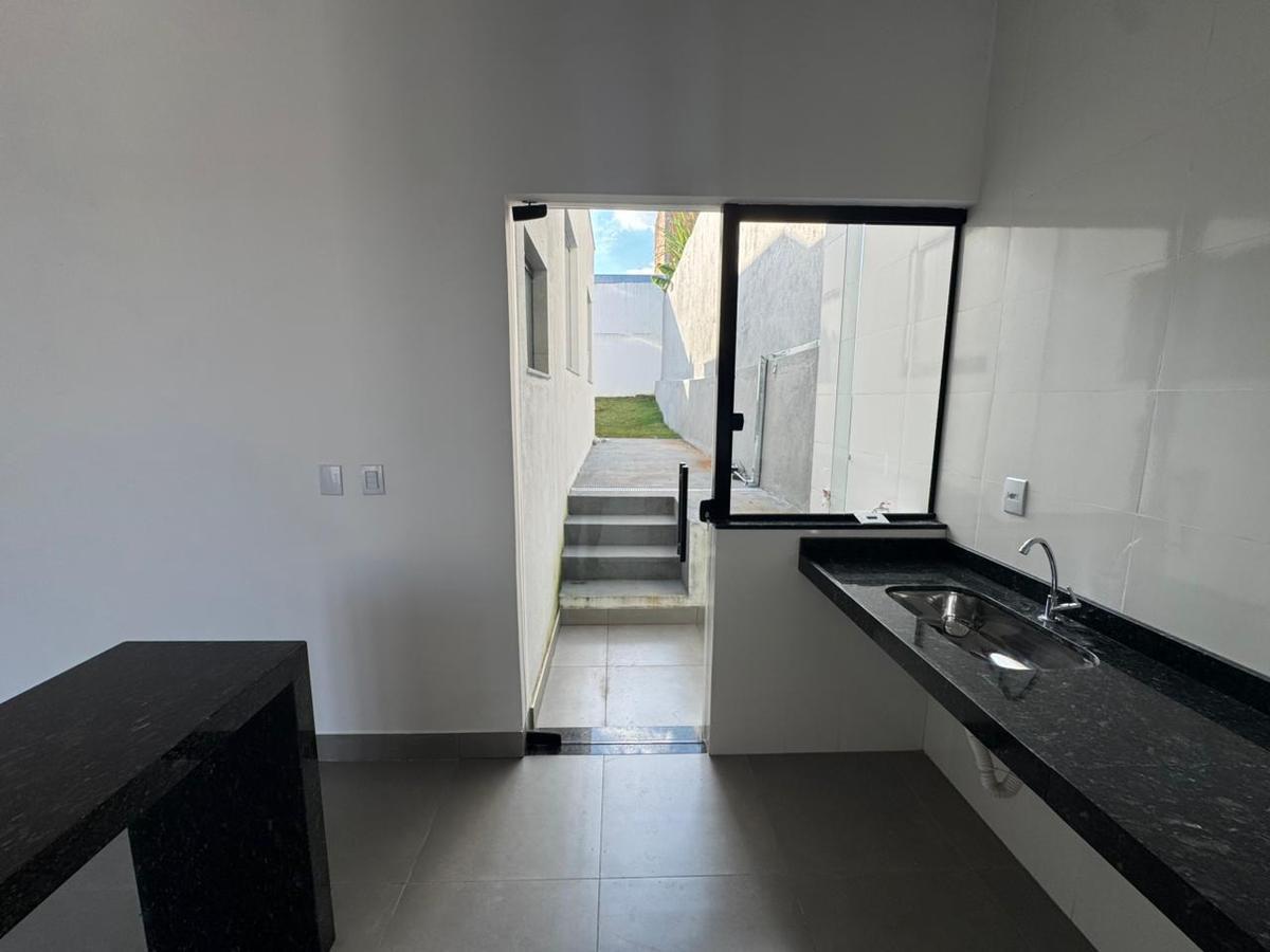 Casa, Serra Dourada, 3 Quartos, 2 Vagas, 1 Suíte