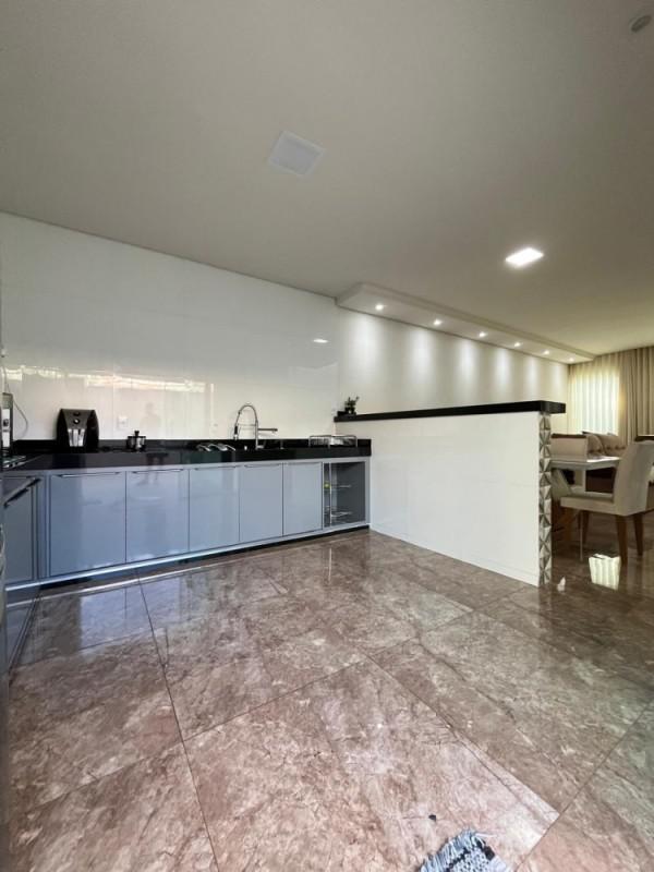 Casa, Vila Satélite, 3 Quartos, 4 Vagas, 1 Suíte