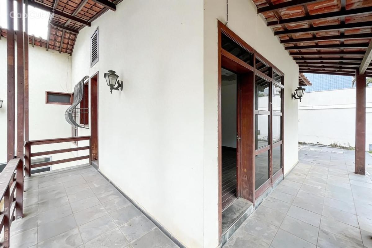 Casa, Ouro Preto, 5 Quartos, 8 Vagas, 1 Suíte