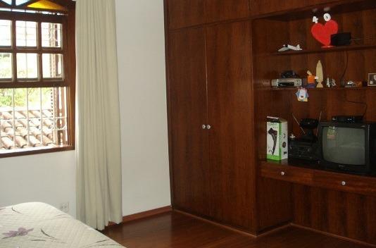 Casa, Vila Paris, 5 Quartos, 4 Vagas, 2 Suítes