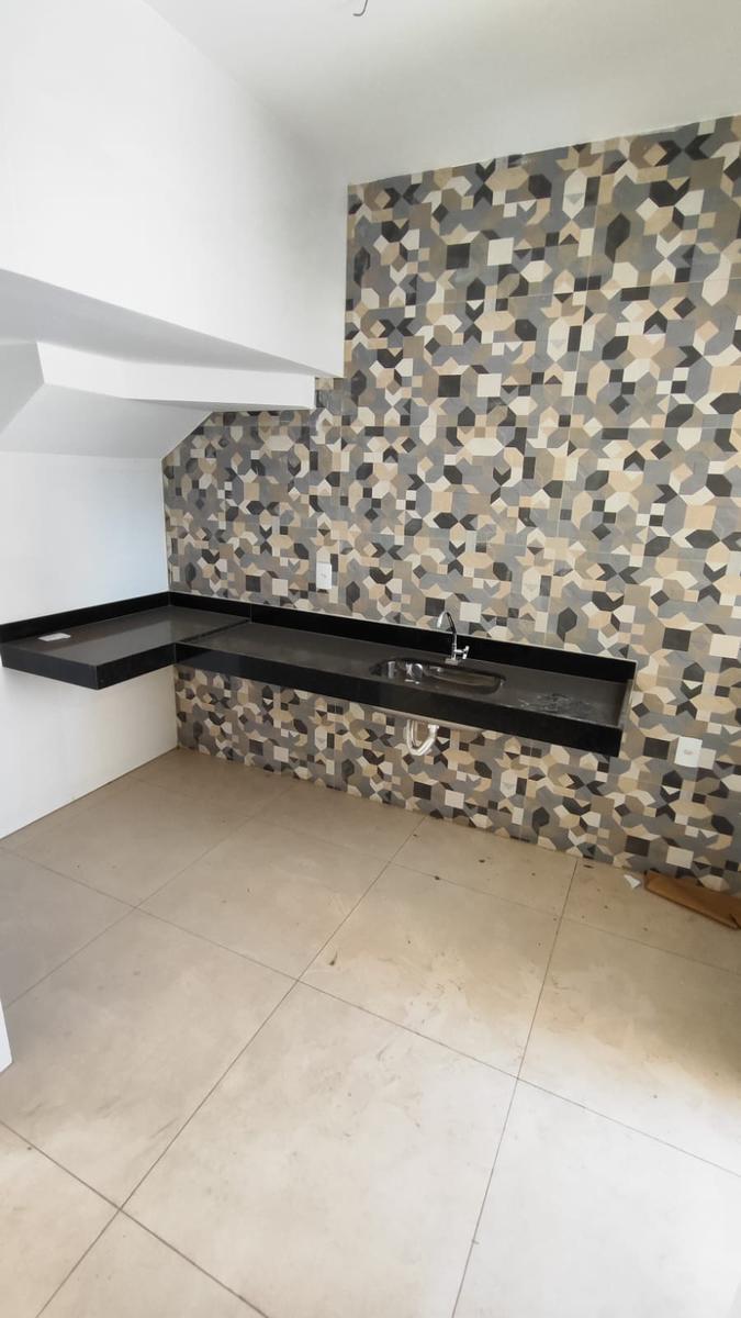 Casa, Vale das Orquídeas, 3 Quartos, 2 Vagas, 1 Suíte