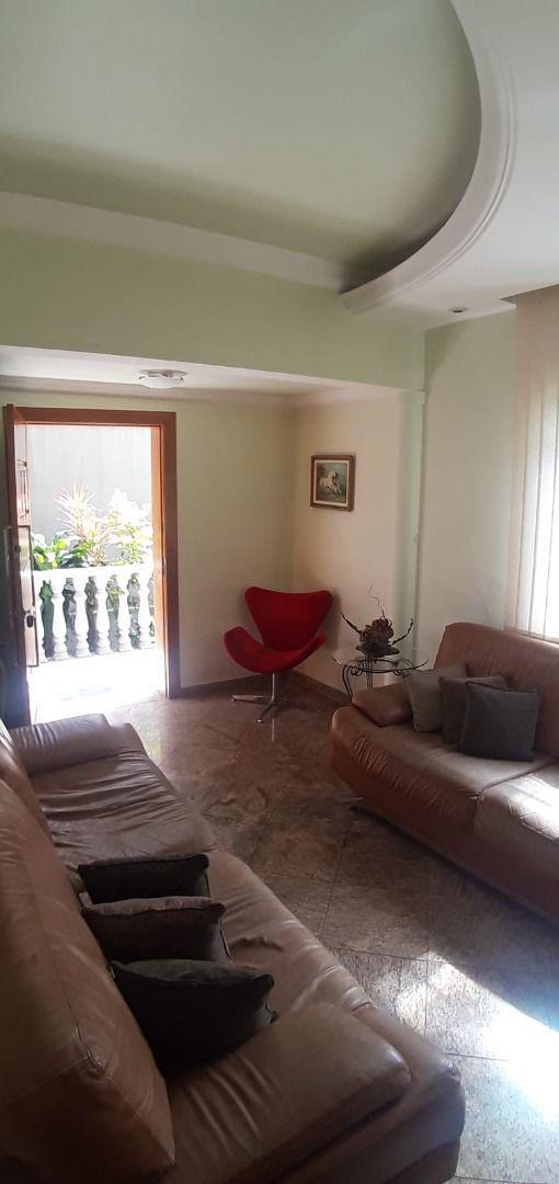 Casa, Padre Eustáquio, 8 Quartos, 3 Vagas, 1 Suíte