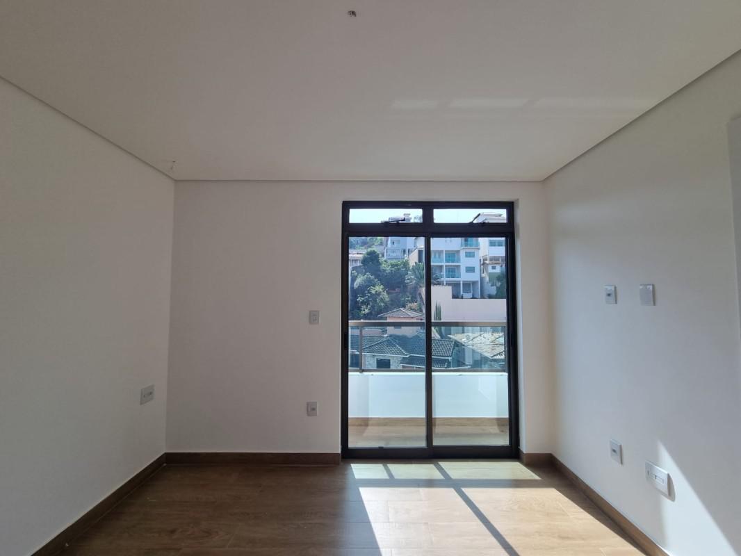 Cobertura, Jardim Riacho das Pedras, 3 Quartos, 4 Vagas, 1 Suíte