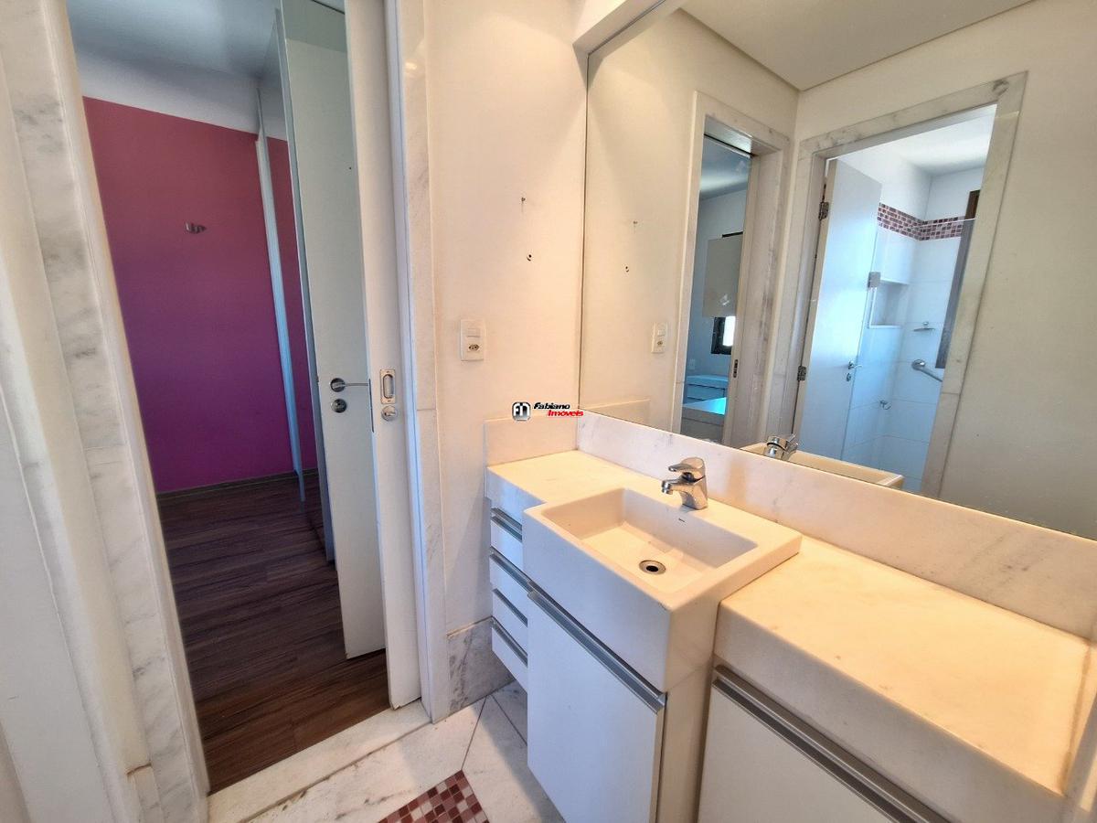 Apartamento, São José, 4 Quartos, 3 Vagas, 3 Suítes