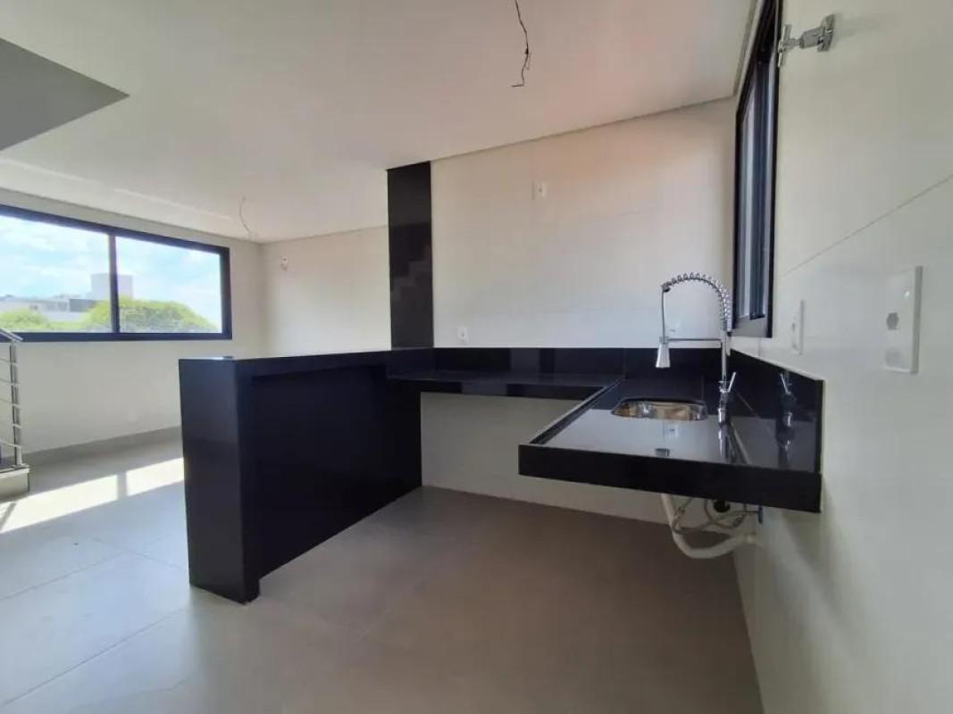 Cobertura, Planalto, 4 Quartos, 2 Vagas, 2 Suítes